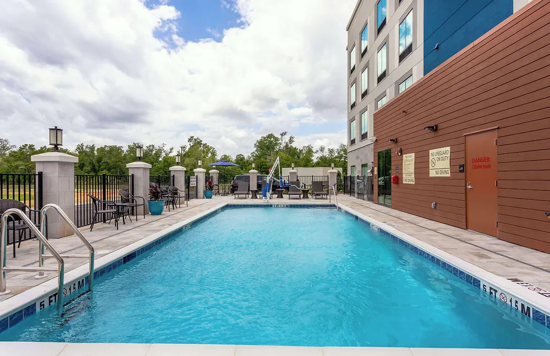 Hampton Inn Marianna I-10-1