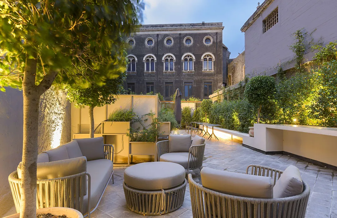 Bastio Private Suites-1