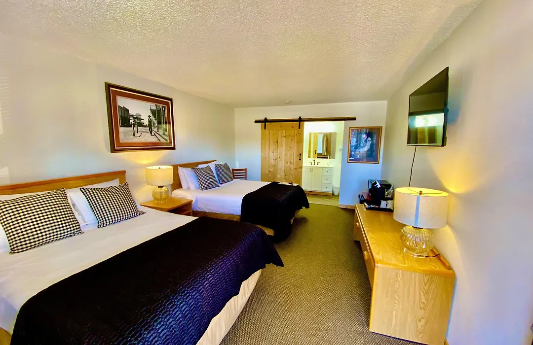 Old Montana Inn-1