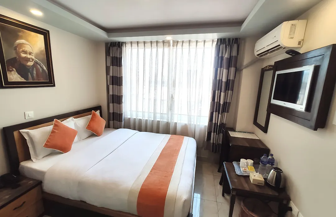 Hotel Pipal Tree-1