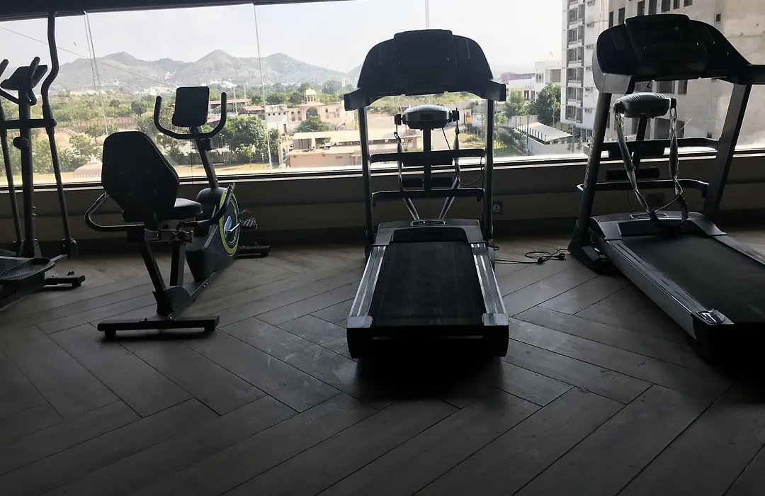 Howard Johnson By Wyndham Udaipur Roop Nagar-1