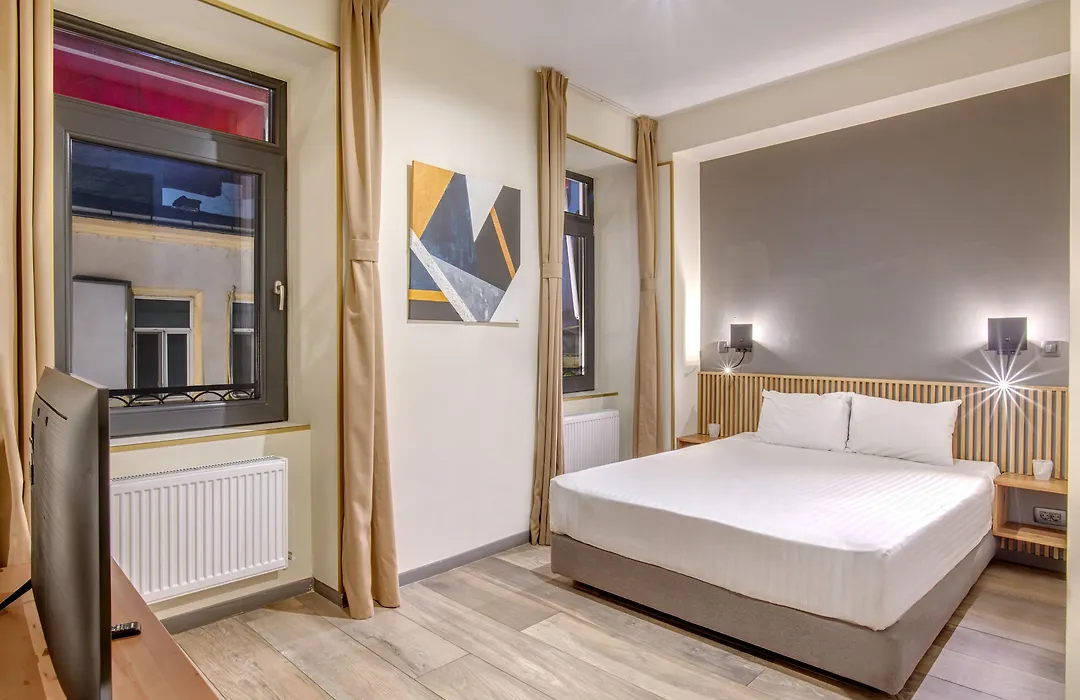 Hotel Forty One-1