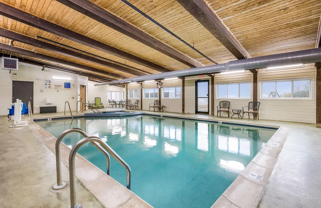 Baraga Lakeside Inn-1