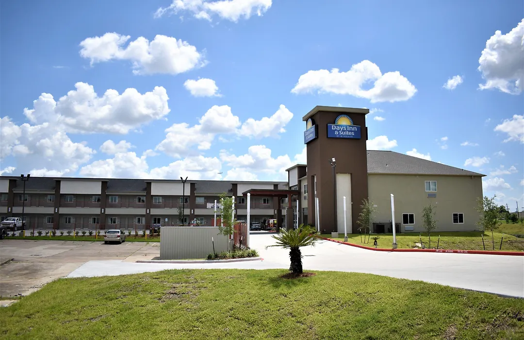 Days Inn & Suites By Wyndham Downtown/University Of Houston-1