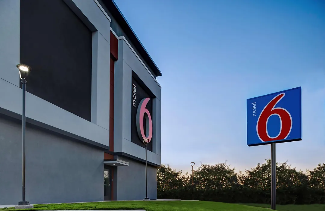 Motel 6 Dallas, Tx Methodist Charlton Medical Ctr-1