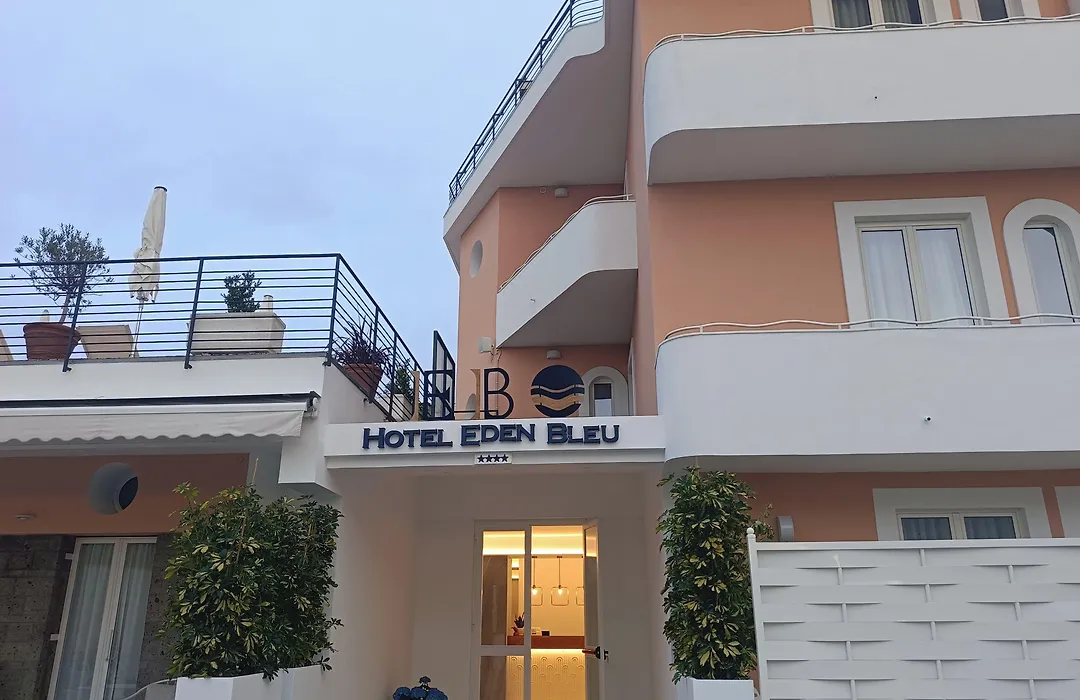 Eden Bleu-1