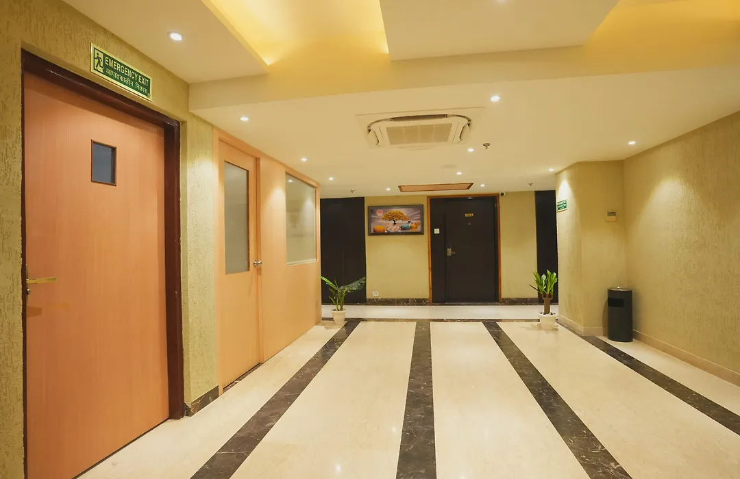 Hotel Cp Palace-1