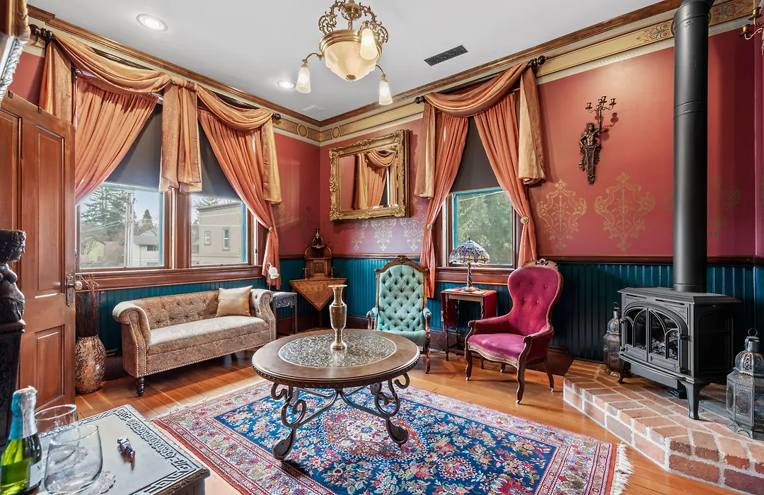 The Peerless Hotel-1
