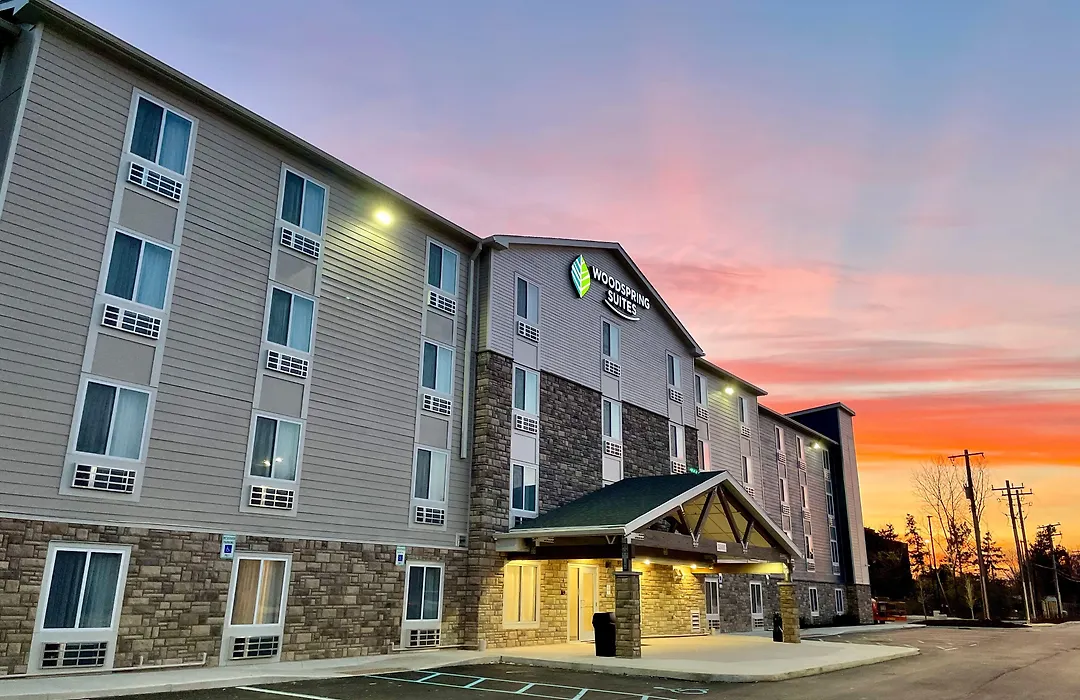 Woodspring Suites Detroit Madison Heights-1