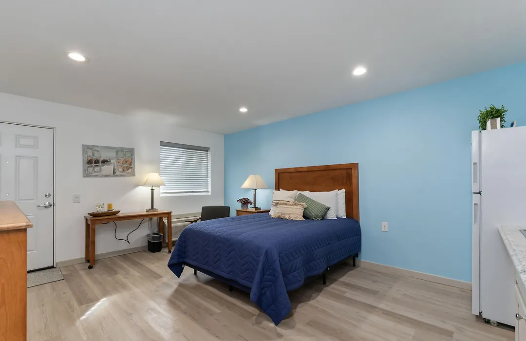 Extended Stay Gun Barrel City-1