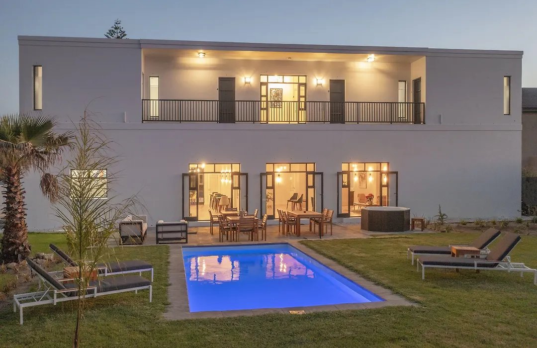 Glow Boutique Suites & Guesthouse-1