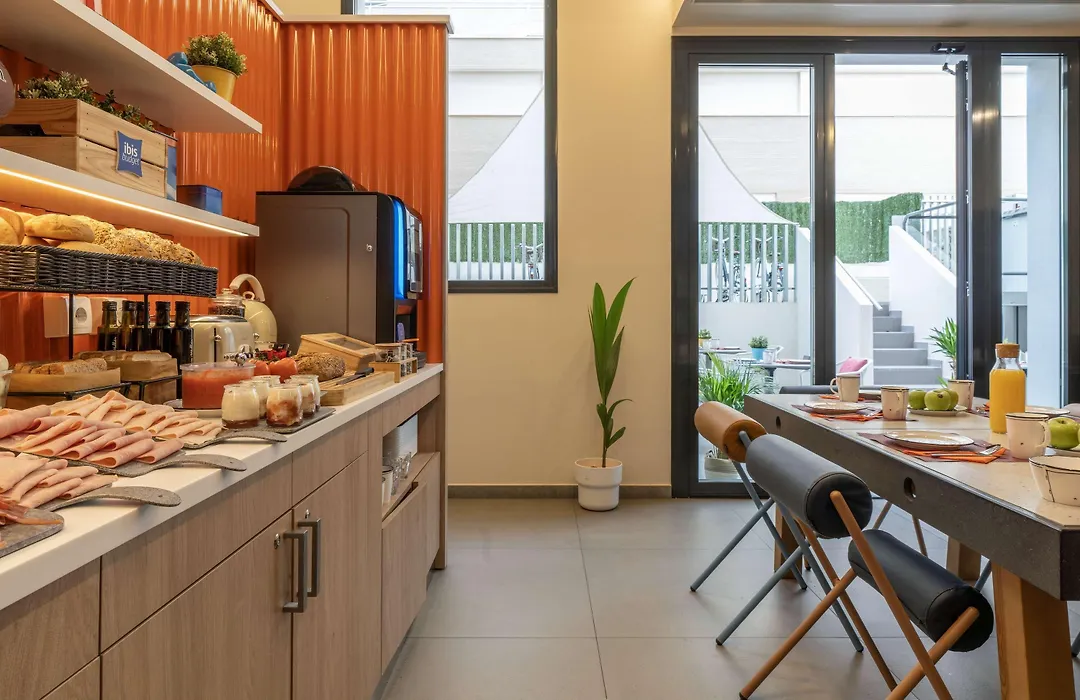 Ibis Budget Valencia Centro Puerto-1
