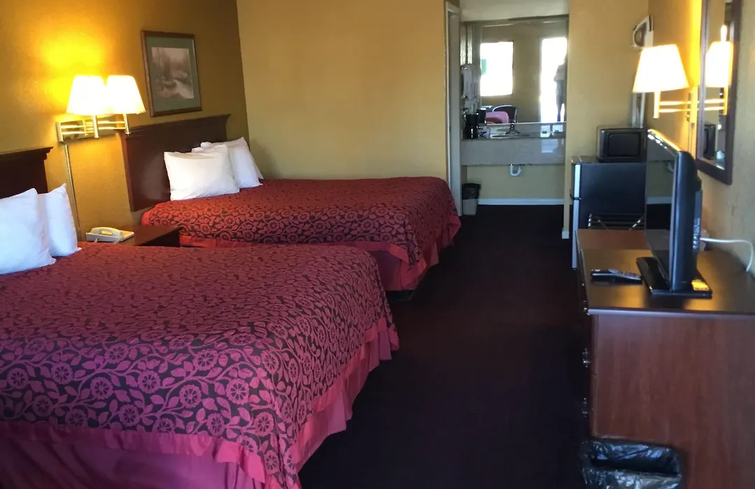 Travel Inn North Little Rock-1