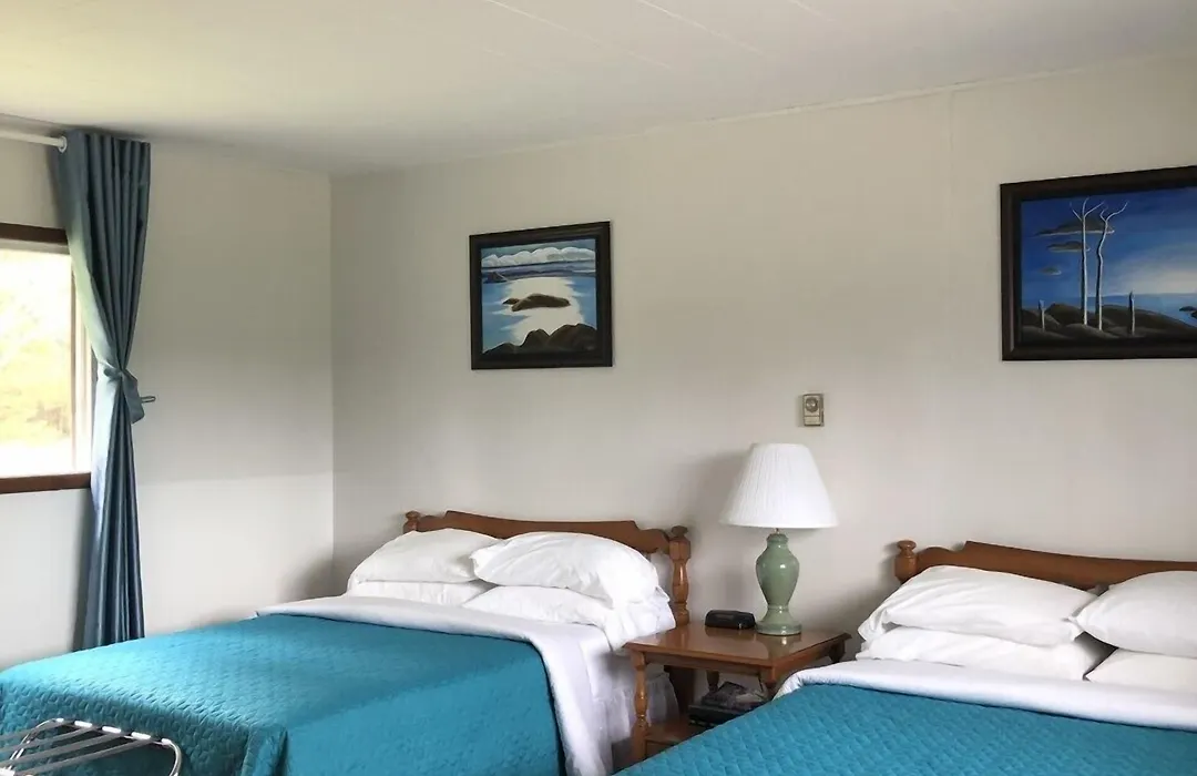 The Coach House Motel-1