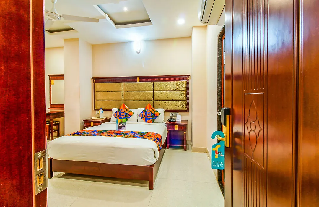 Fabhotel Eleven Heights-1