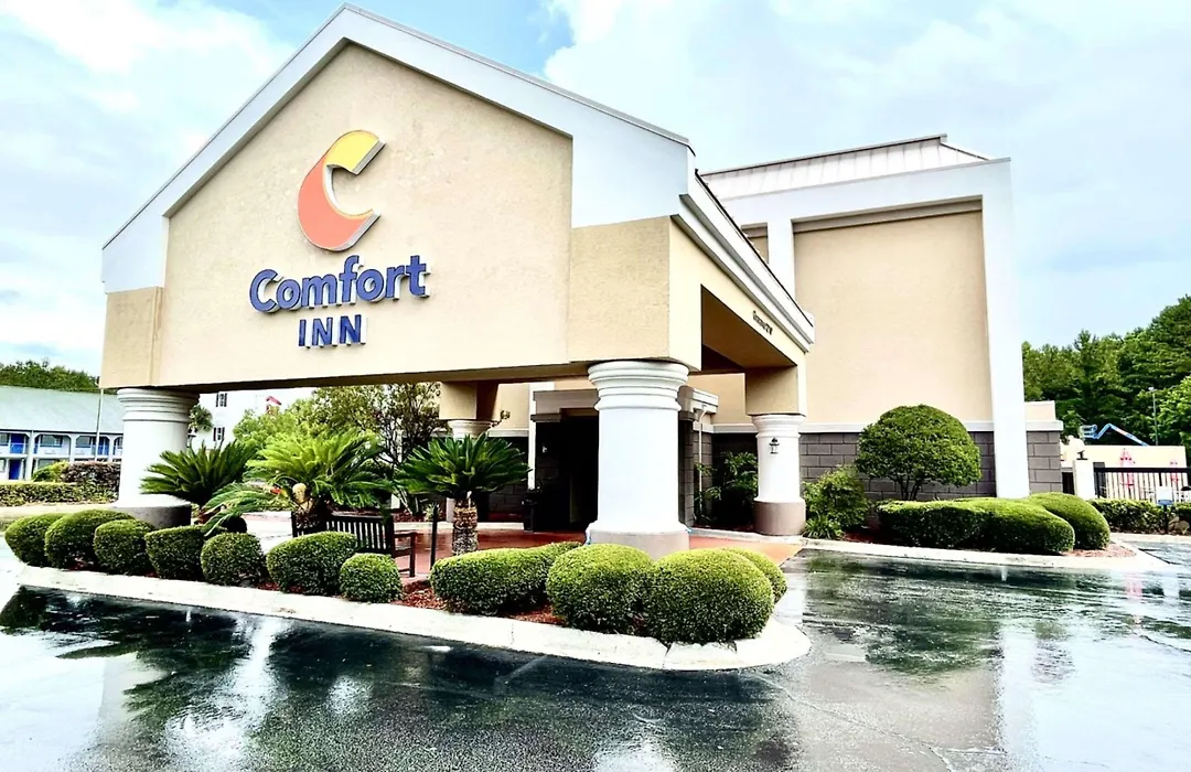 Comfort Inn Darien - North Brunswick-1