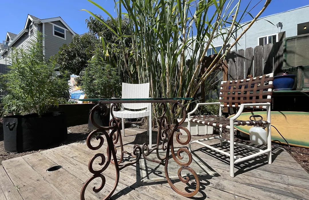 B-Love'S Guest House-1