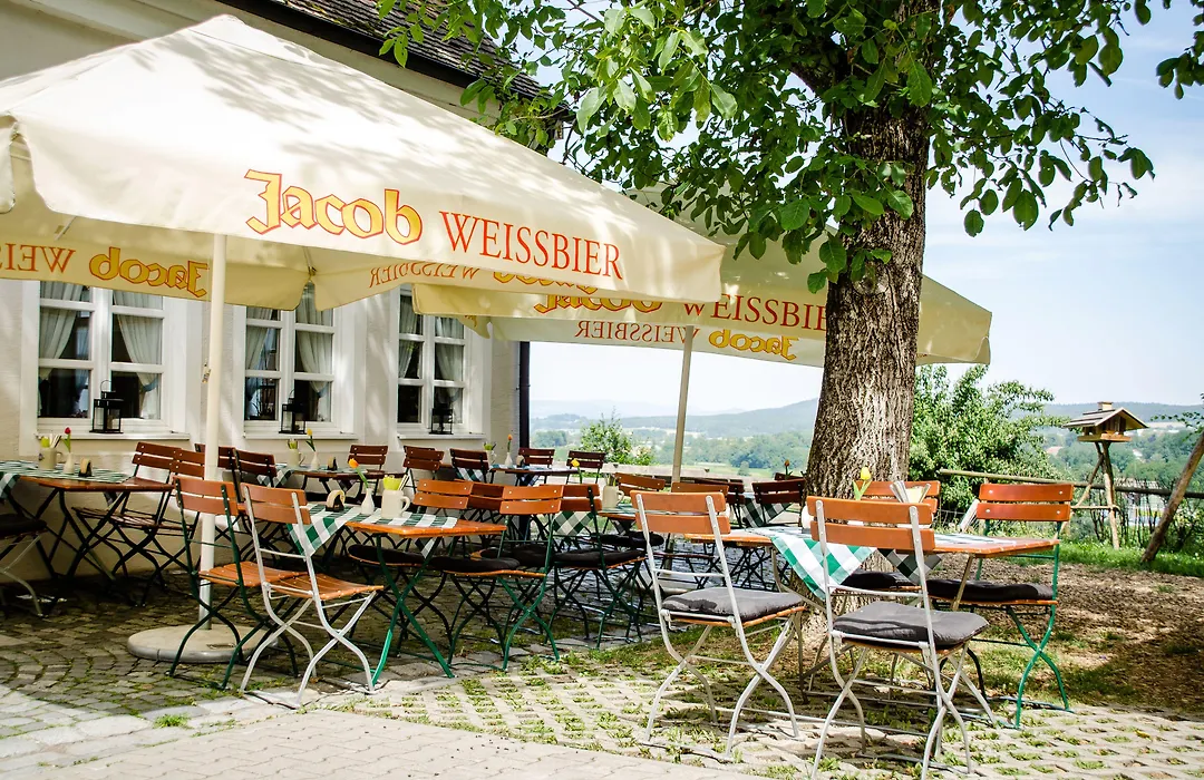 Wallfahrts-Gaststätte Heilbrünnl-1