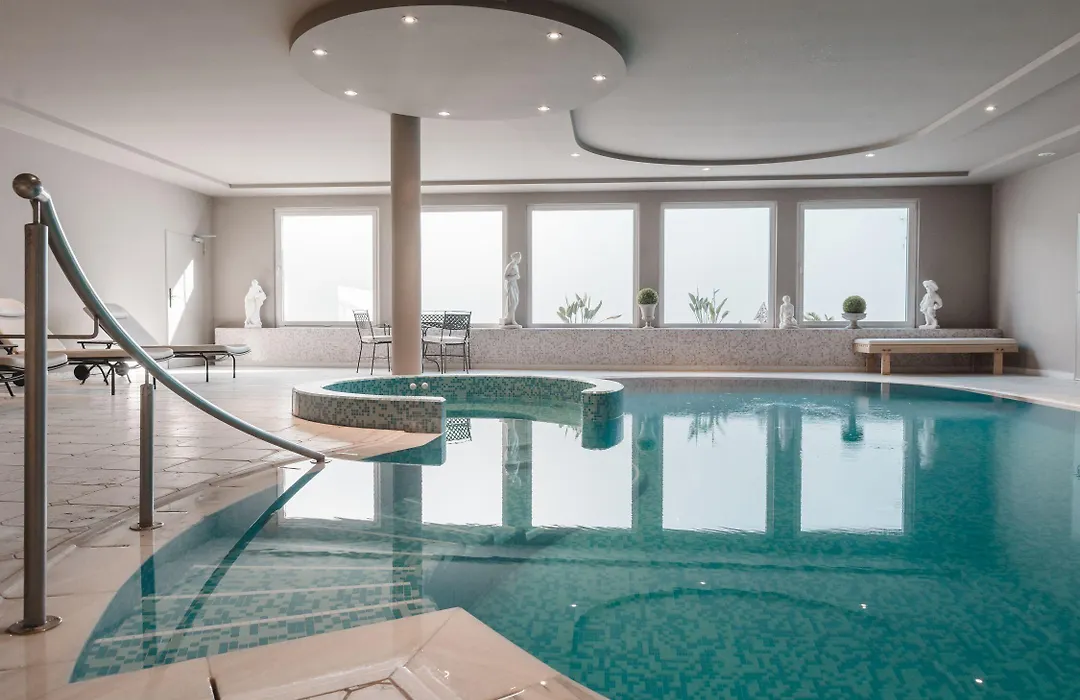 Hotel Tiefenbrunn Gardensuites&Breakfast-1