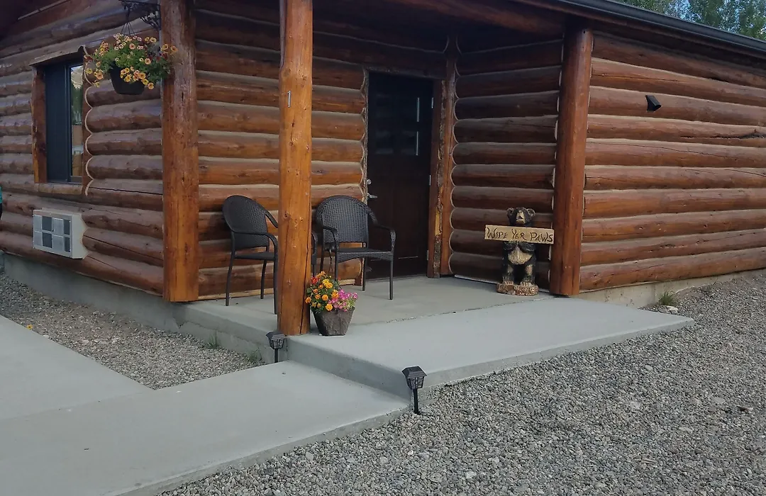 406 Lodge At Yellowstone-1