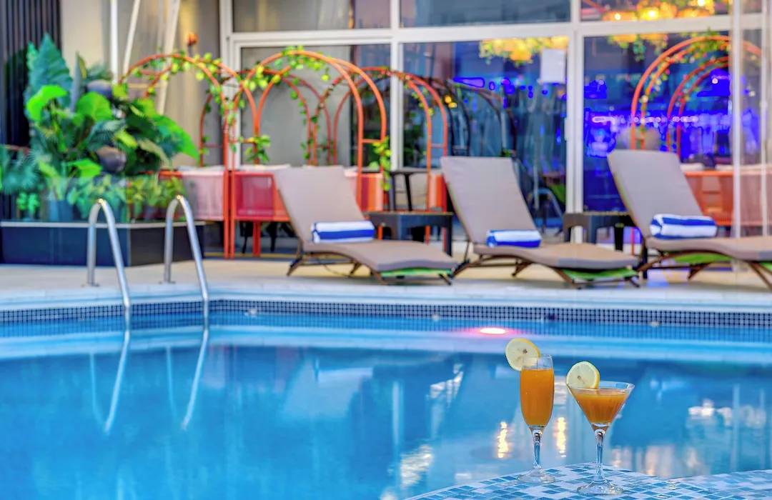 Howard Johnson Plaza By Wyndham Dubai Deira-1