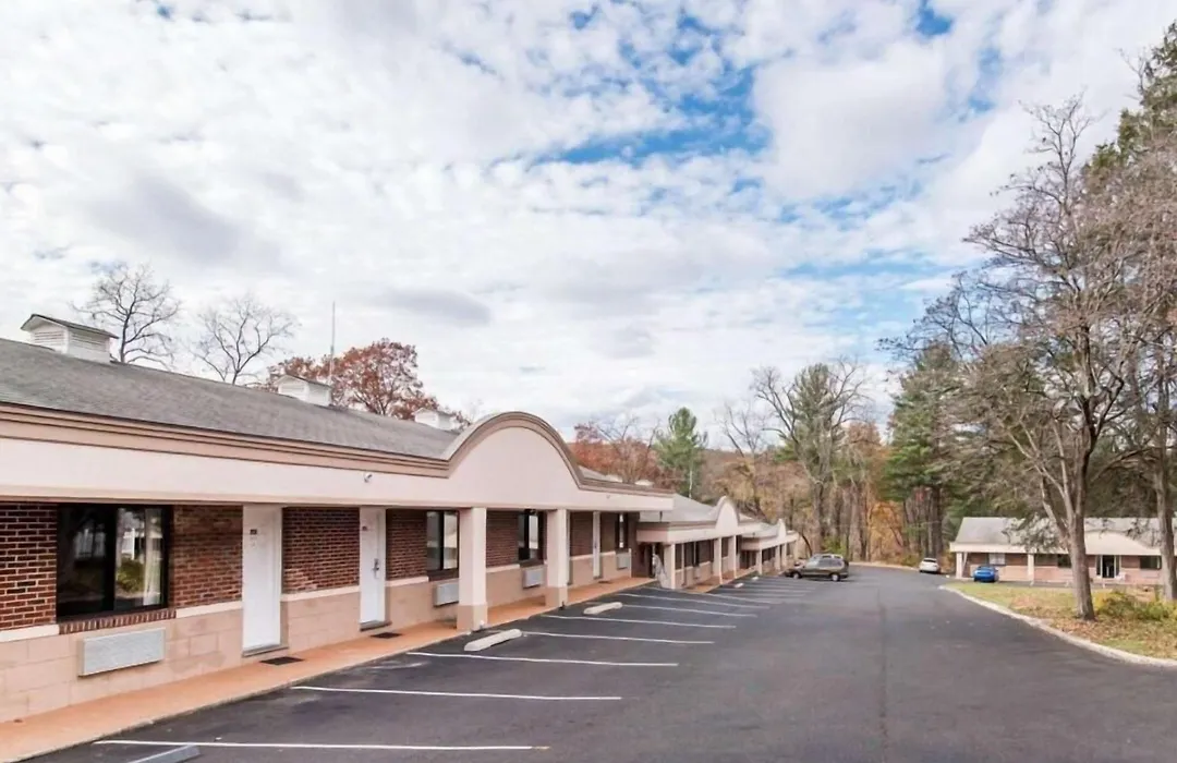 Kingston Motel-1
