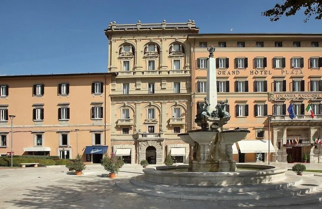 Grand Hotel Plaza & Locanda Maggiore-1