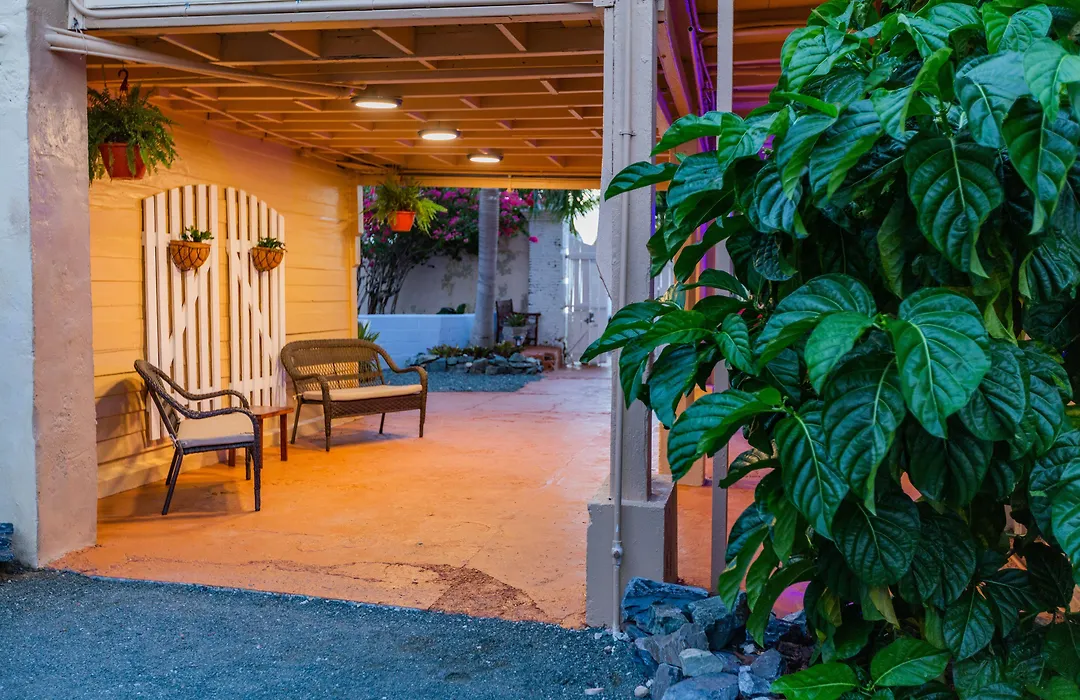Ruff Resort At Victoria House-1