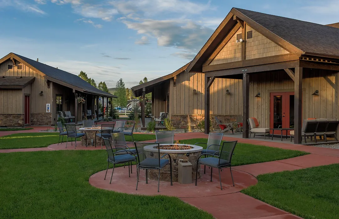 Golden Stone Inn-1