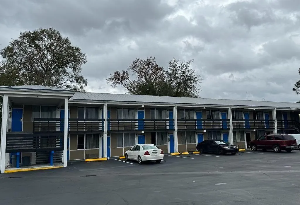 Midtown Lodge-1