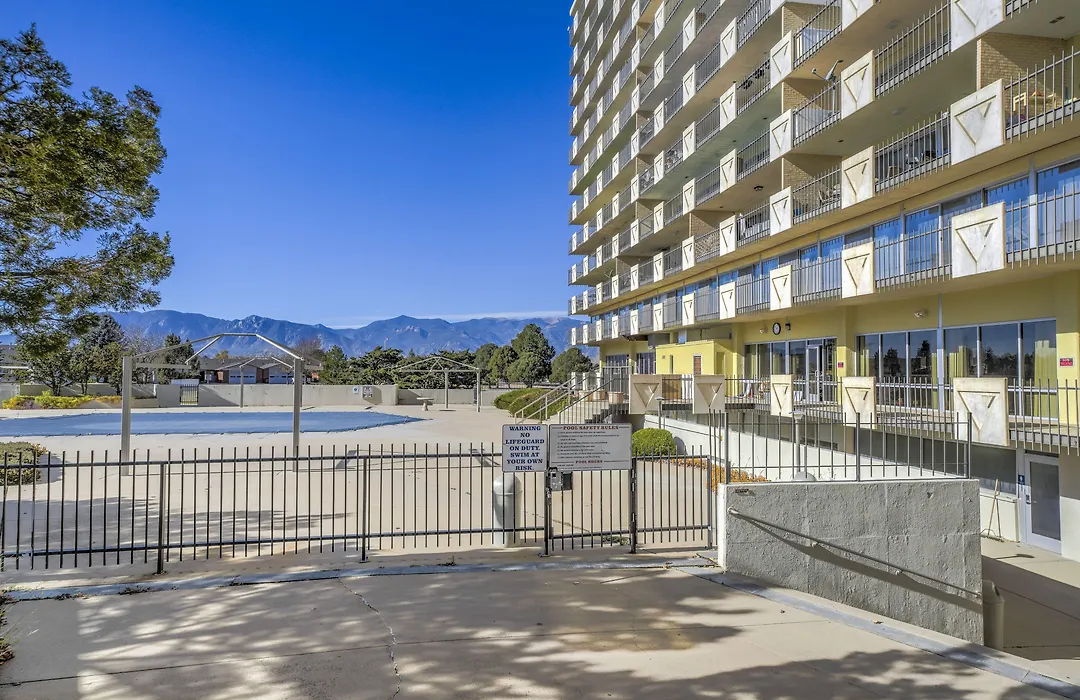 Satellite Hotel-1