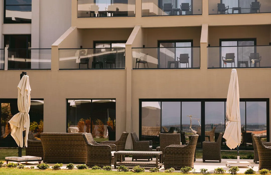 Ramada By Wyndham Cesme-1