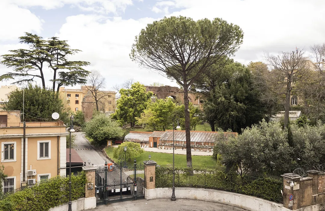 Savoia Rooms Roma-1