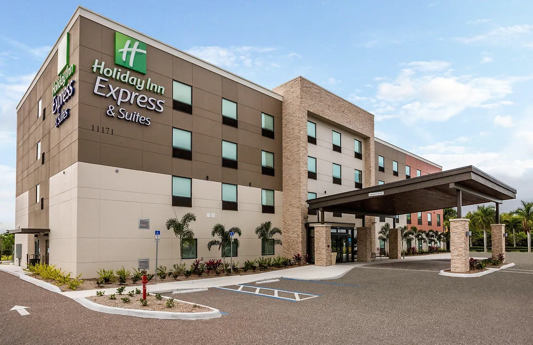 Holiday Inn Express & Suites Ft Myers Beach-Sanibel Gateway By Ihg-1