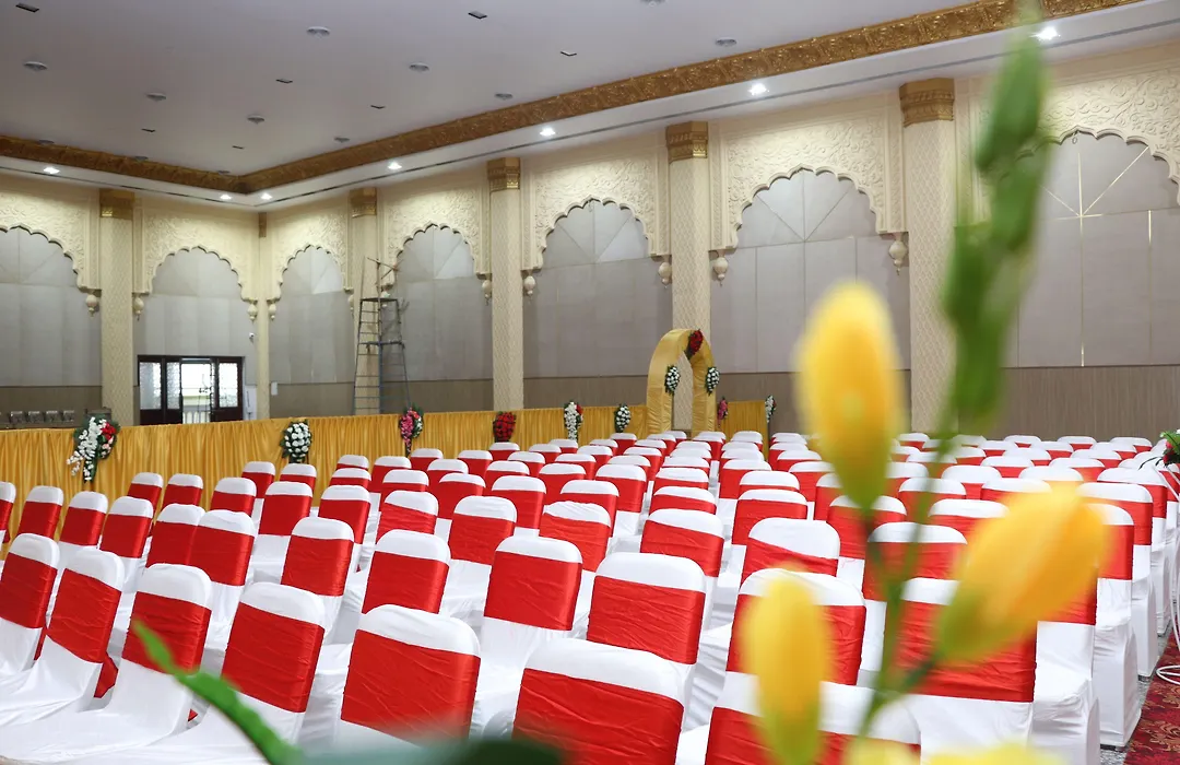 Gadiraju Palace Convention Centre & Hotel-1