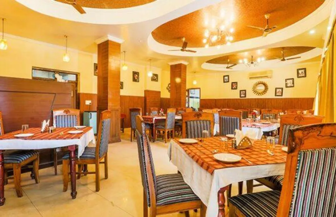 Fabhotel Pramila Inn-1