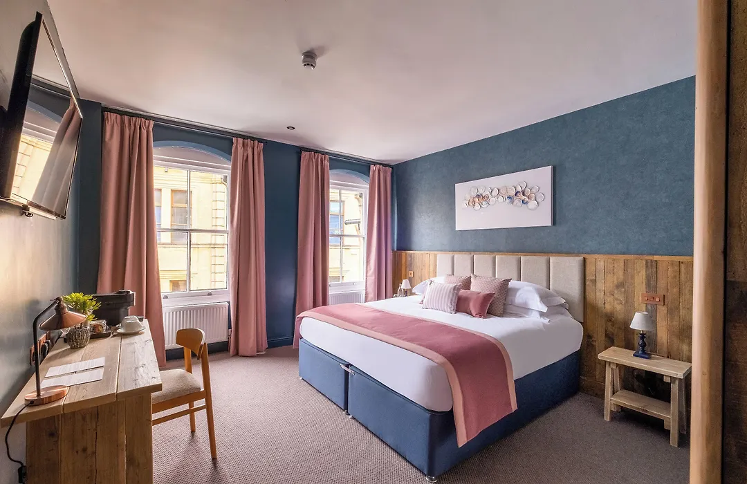 The Stroud Hotel-1