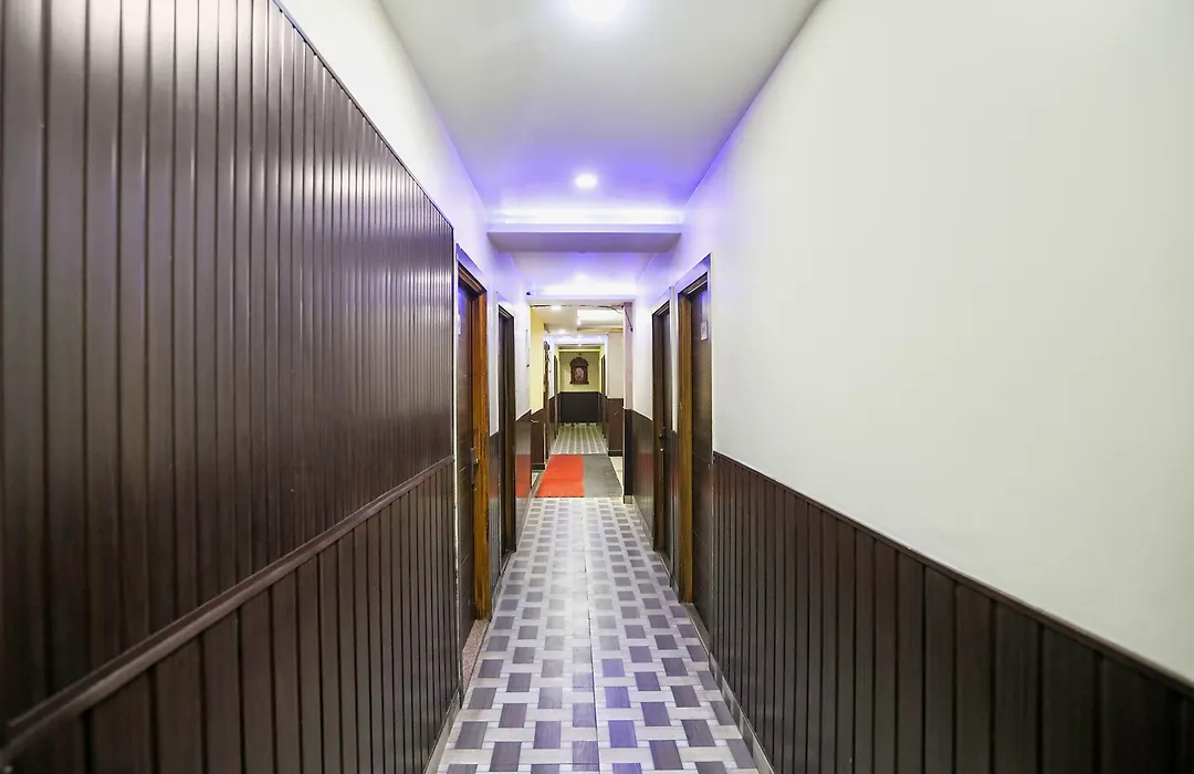 Fabhotel Heritage Villa-1