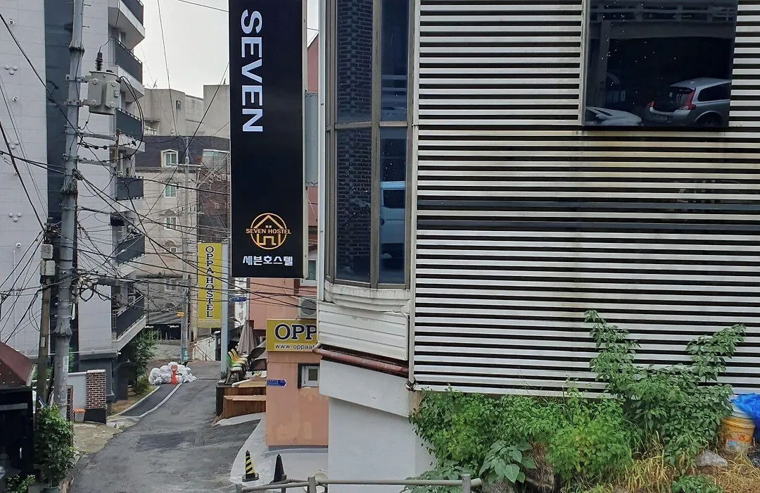 Seven Hostel-1