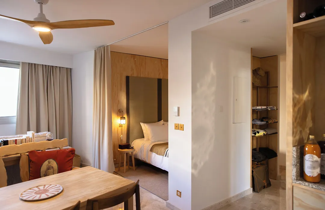 Mob Hotel Cannes-1