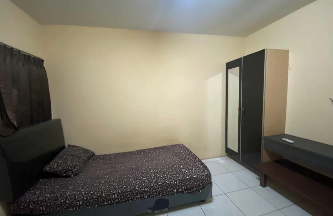 OYO LIfe 93129 Kost Mangga-1