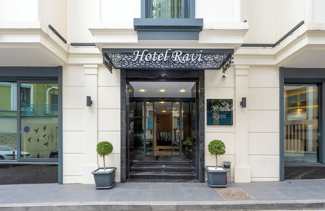 Hotel Ravi-1