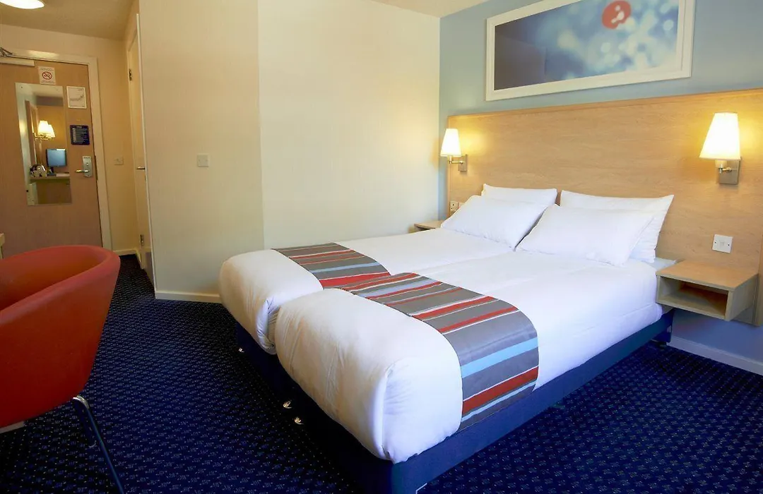 Travelodge Peterborough Eye Green-1