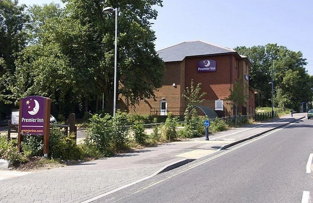 Premier Inn Portsmouth-1
