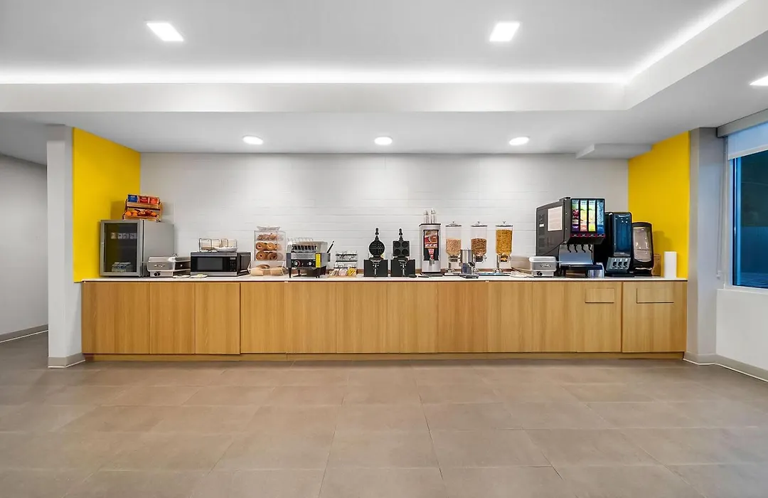 Microtel Inn & Suites By Wyndham Prattville Montgomery-1
