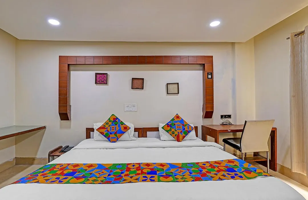 Fabhotel The Tuesday Suits- Opposite To Delhi Public School-1