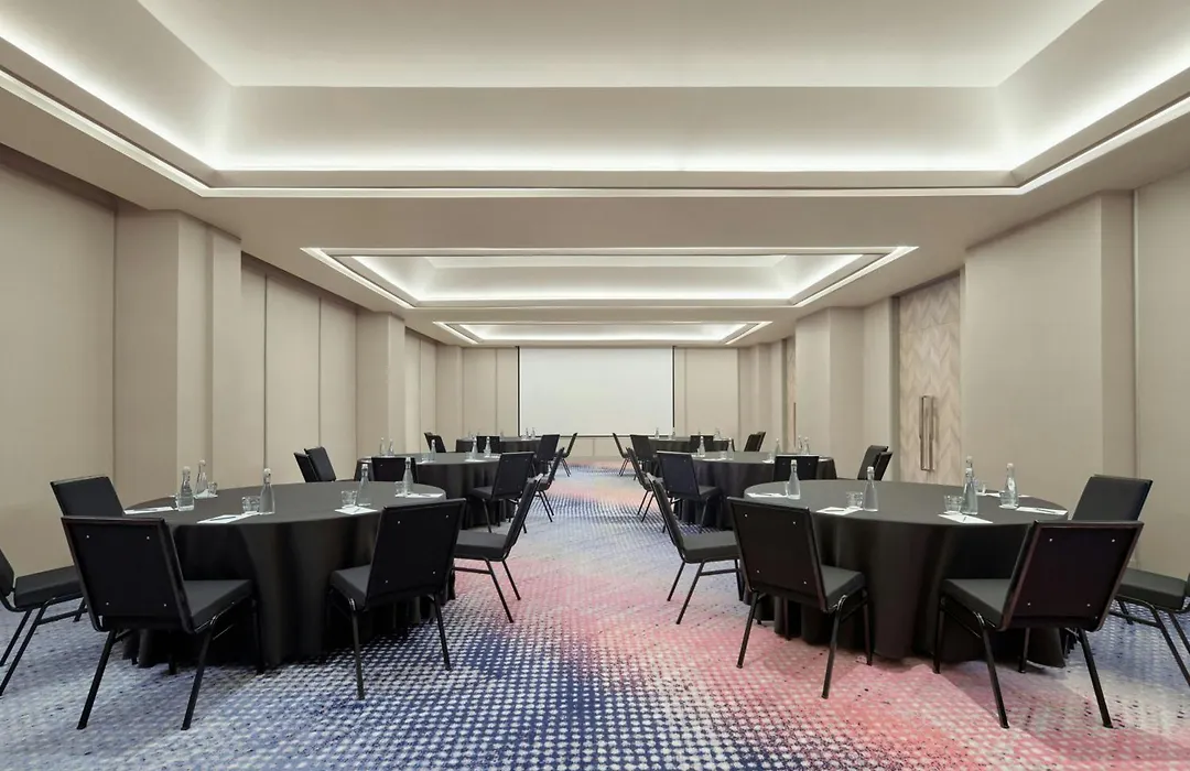 Aloft Jakarta Kebon Jeruk-1