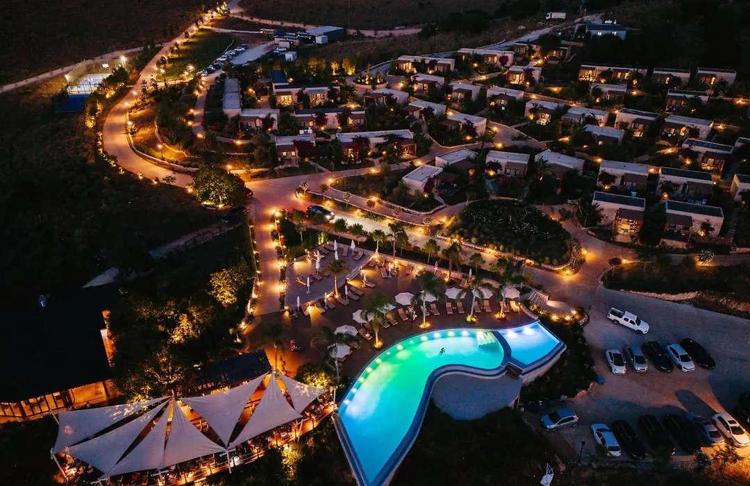 Arameras Resort-1