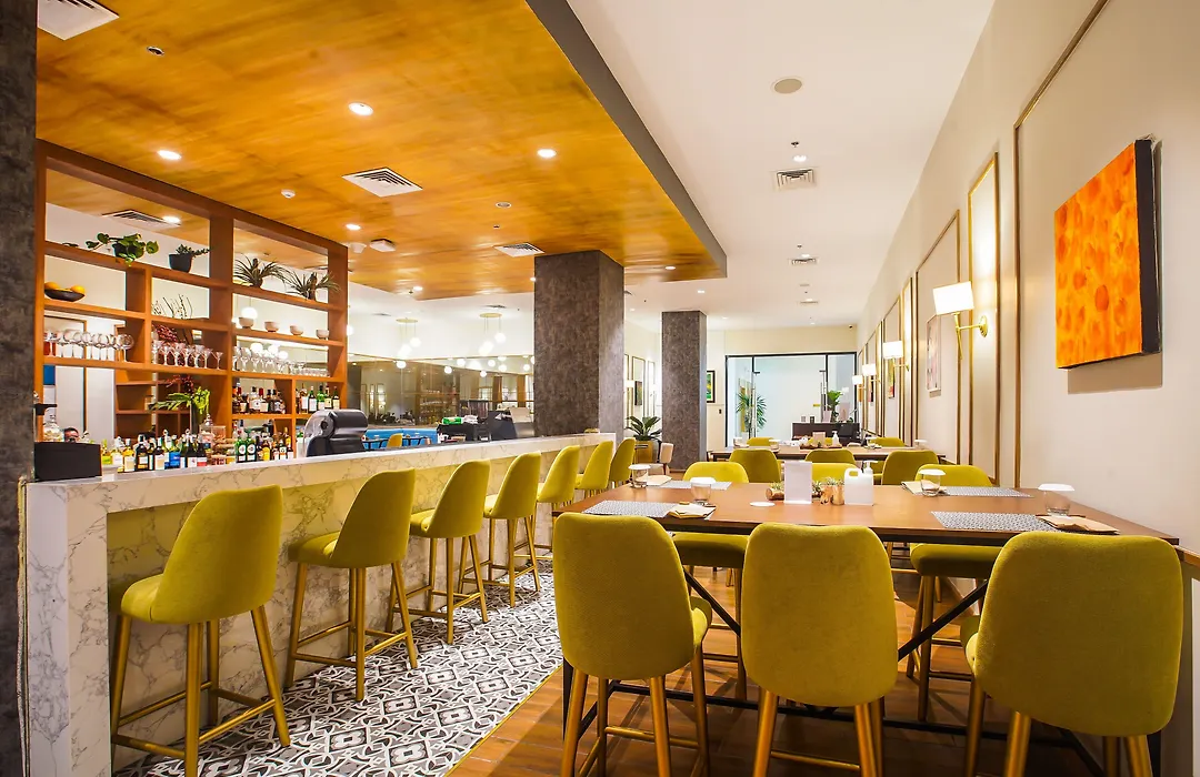 Summit Hotel Naga-1