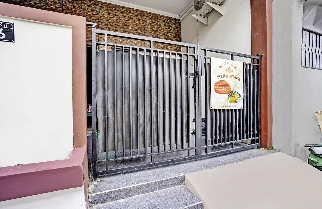 Hotel O Sunlo Cozy Home Family Homestay Syariah-1